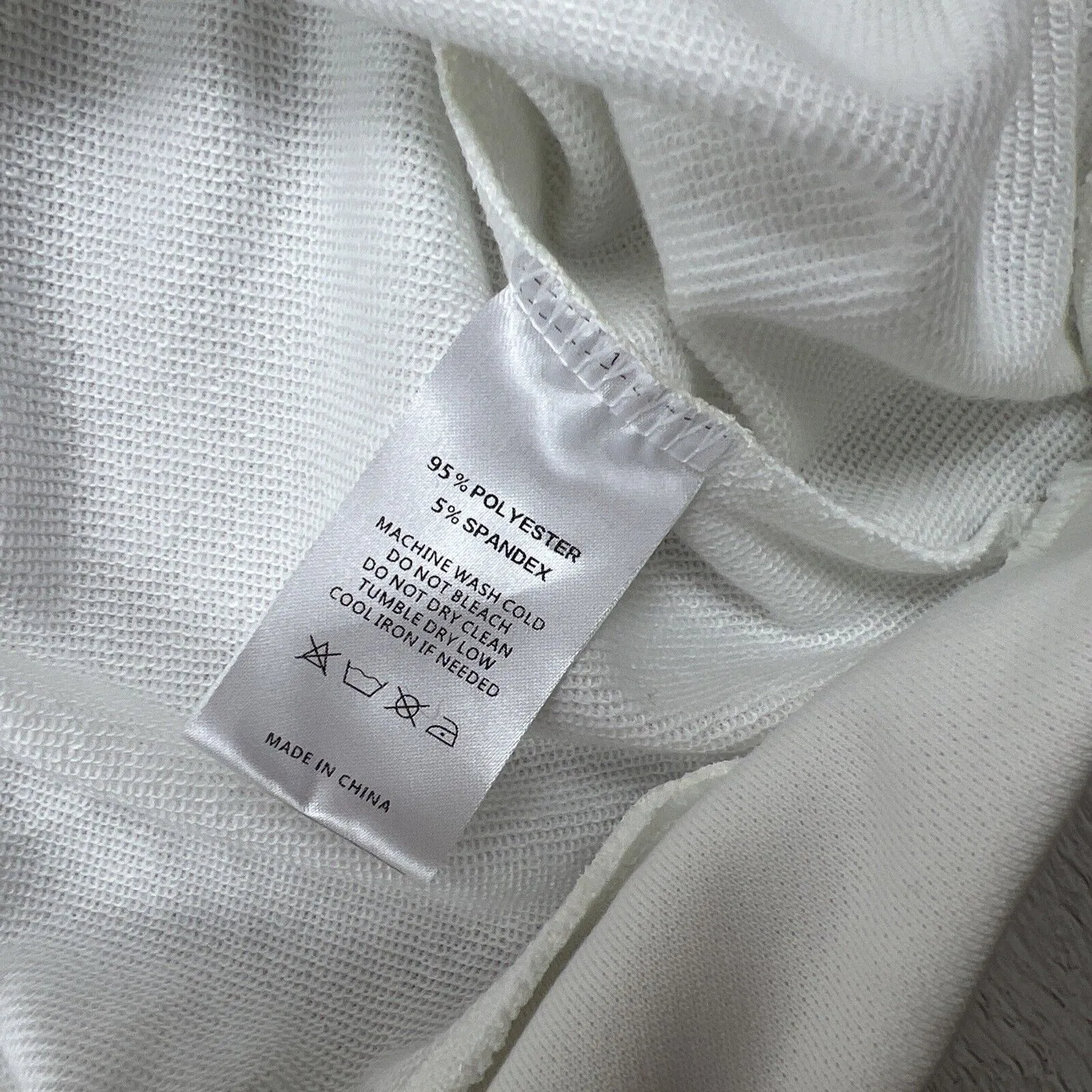 Acegolfs Womens White Diagonal Zip Golf Sweatshirt Size Medium (New)