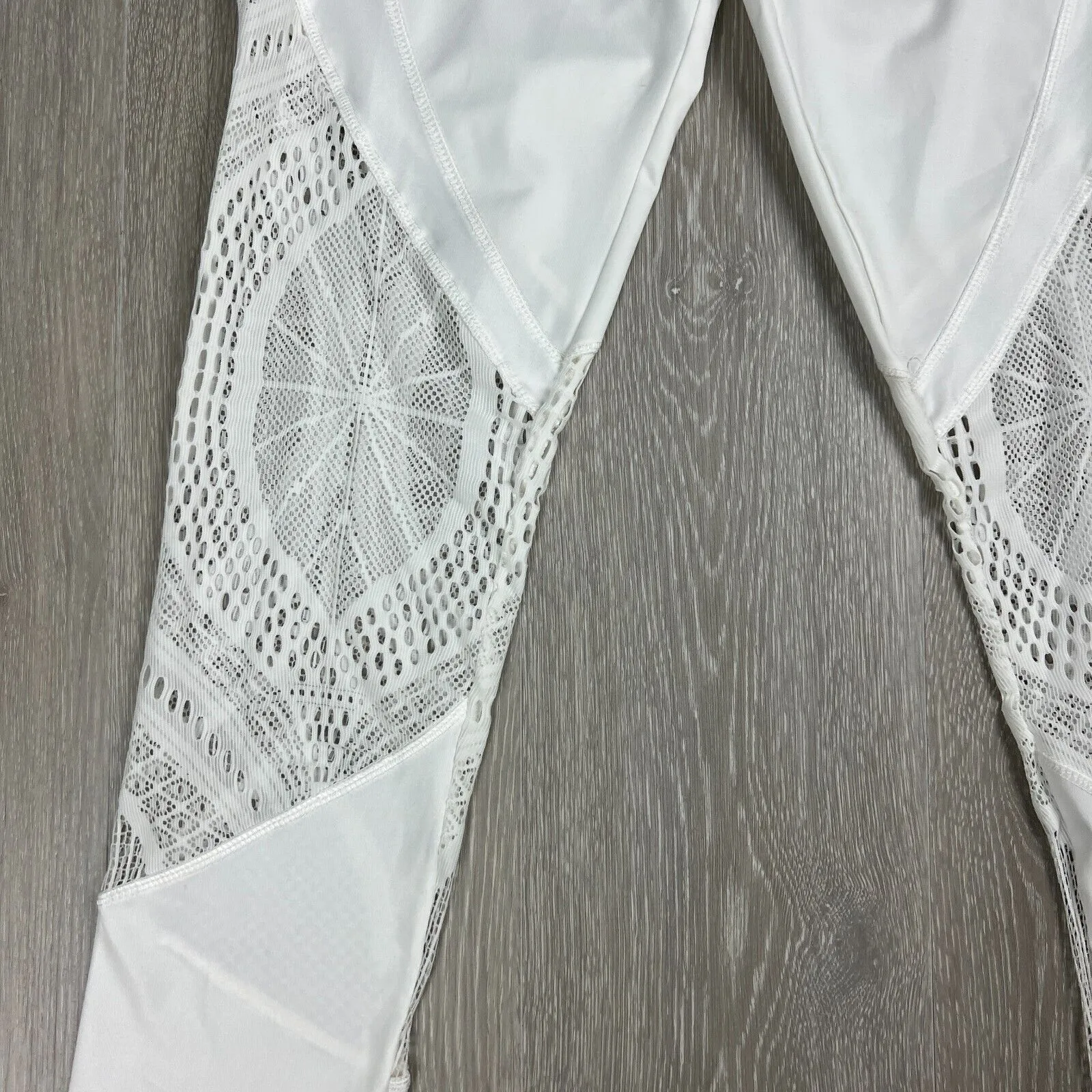 Badgley Mischka Sport Womens White Leggings Size Large (New)