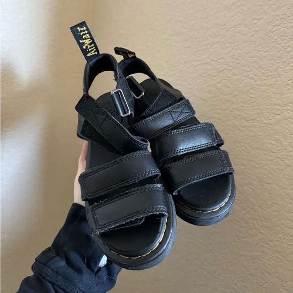 Dr. Martens Kids Klaire Sandal Shoes Sz 1 in Black