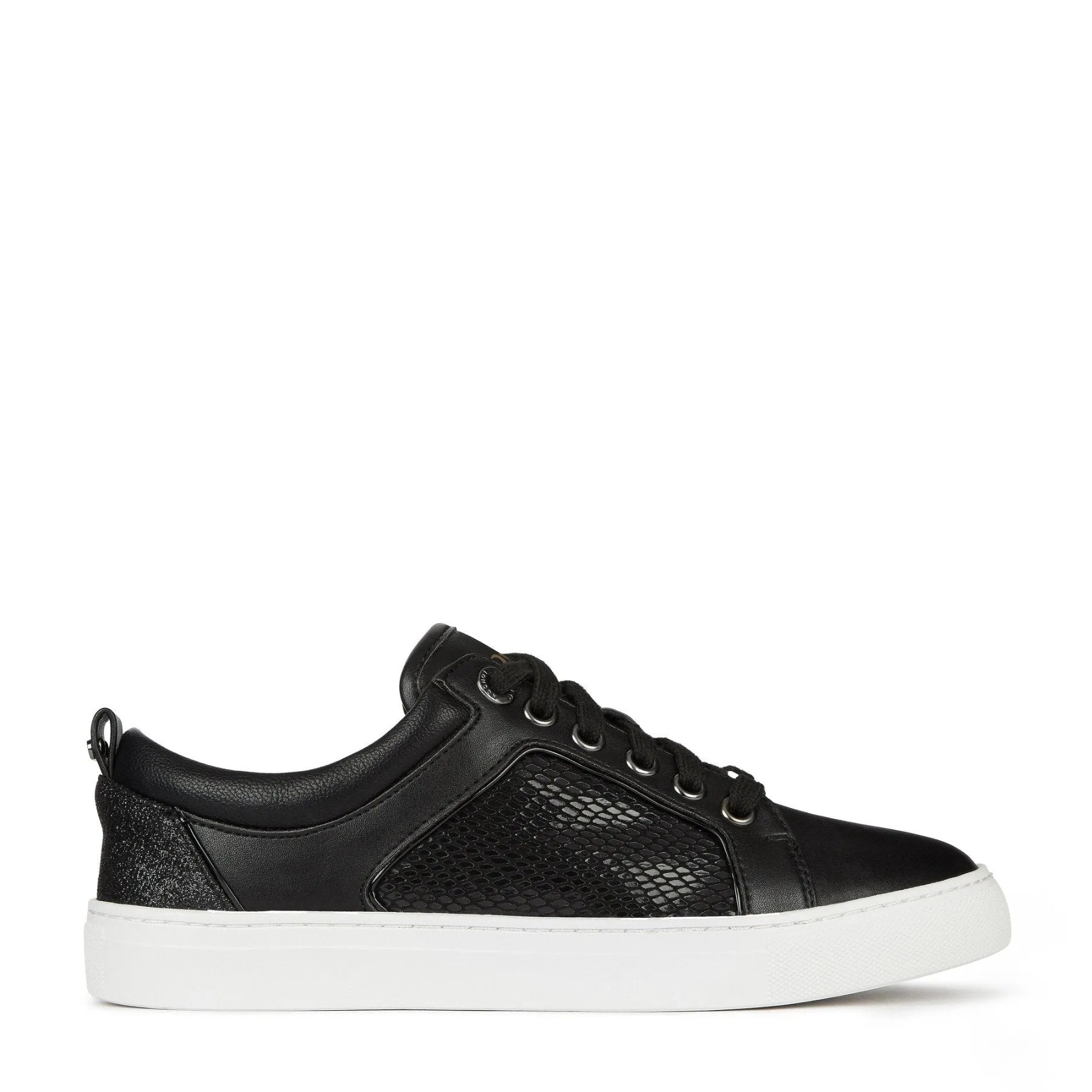 ESTEE - Black