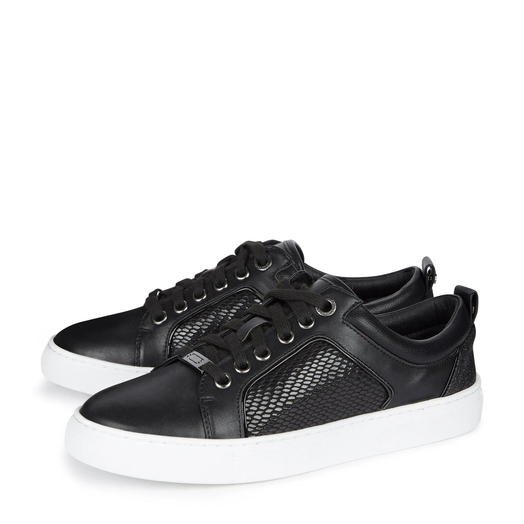 ESTEE - Black