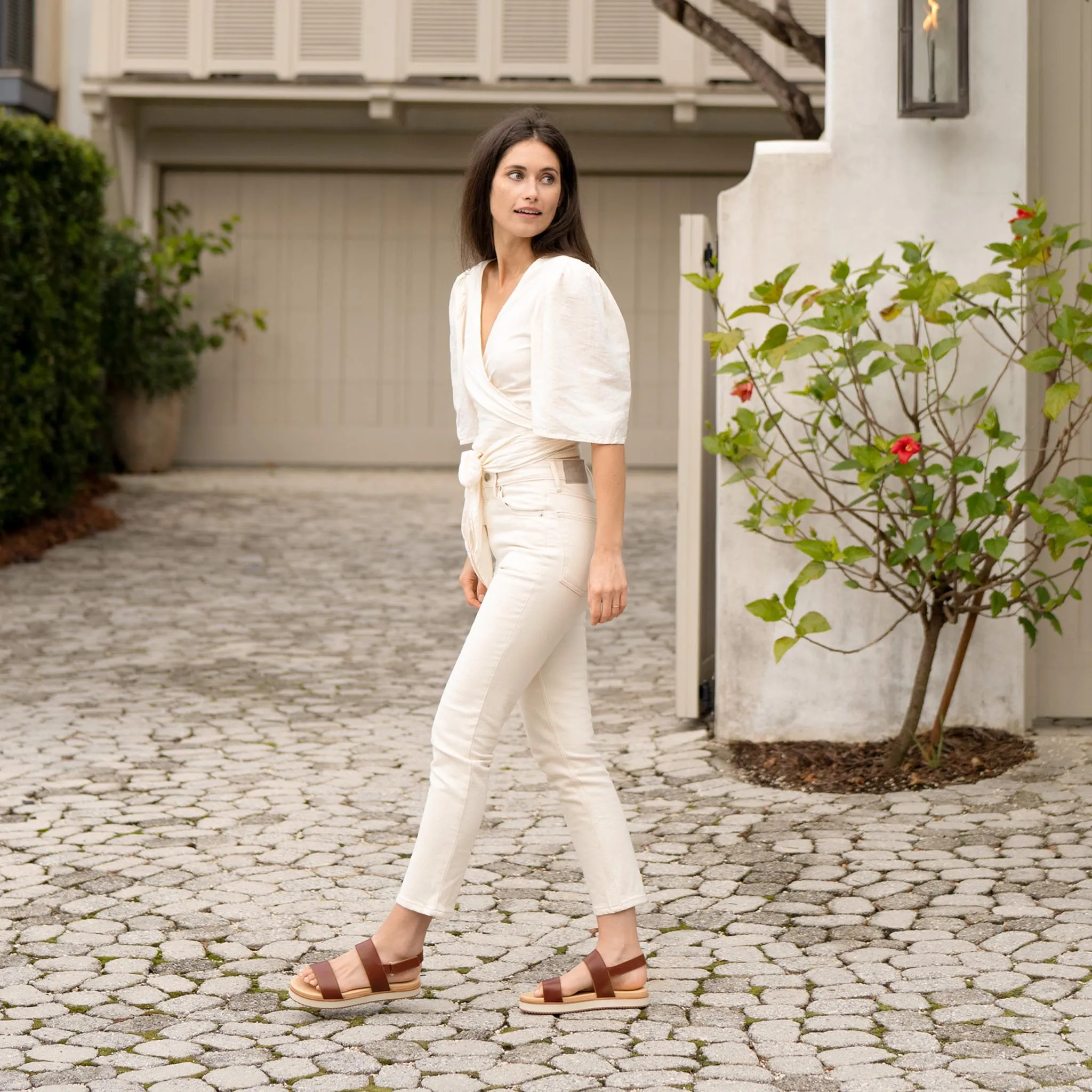 Go-To Flatform Sandal Brandy