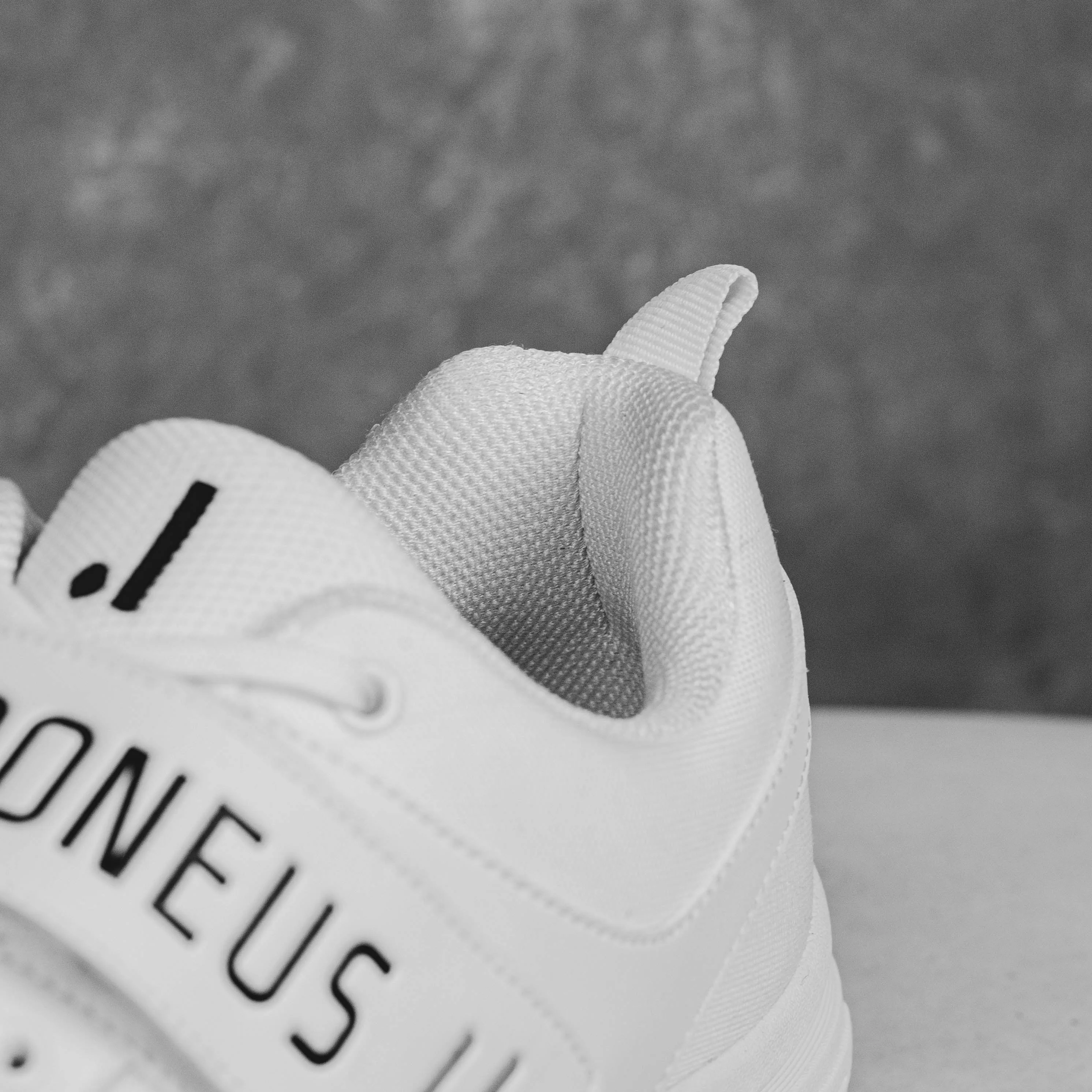 IDONEUS ID1 CRICKET SHOES
