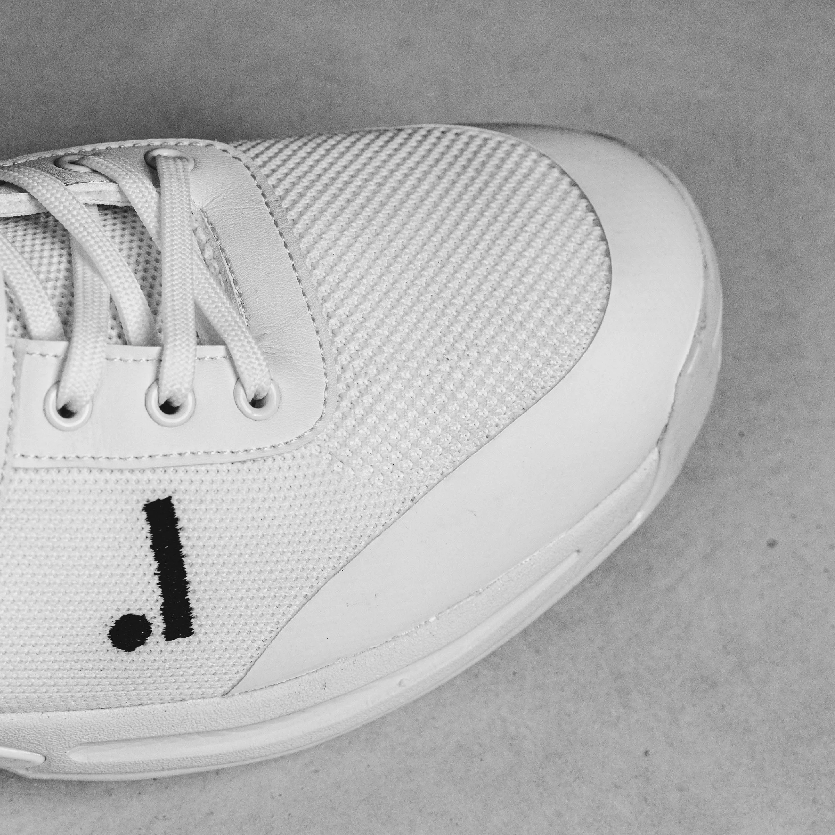 IDONEUS ID1 CRICKET SHOES