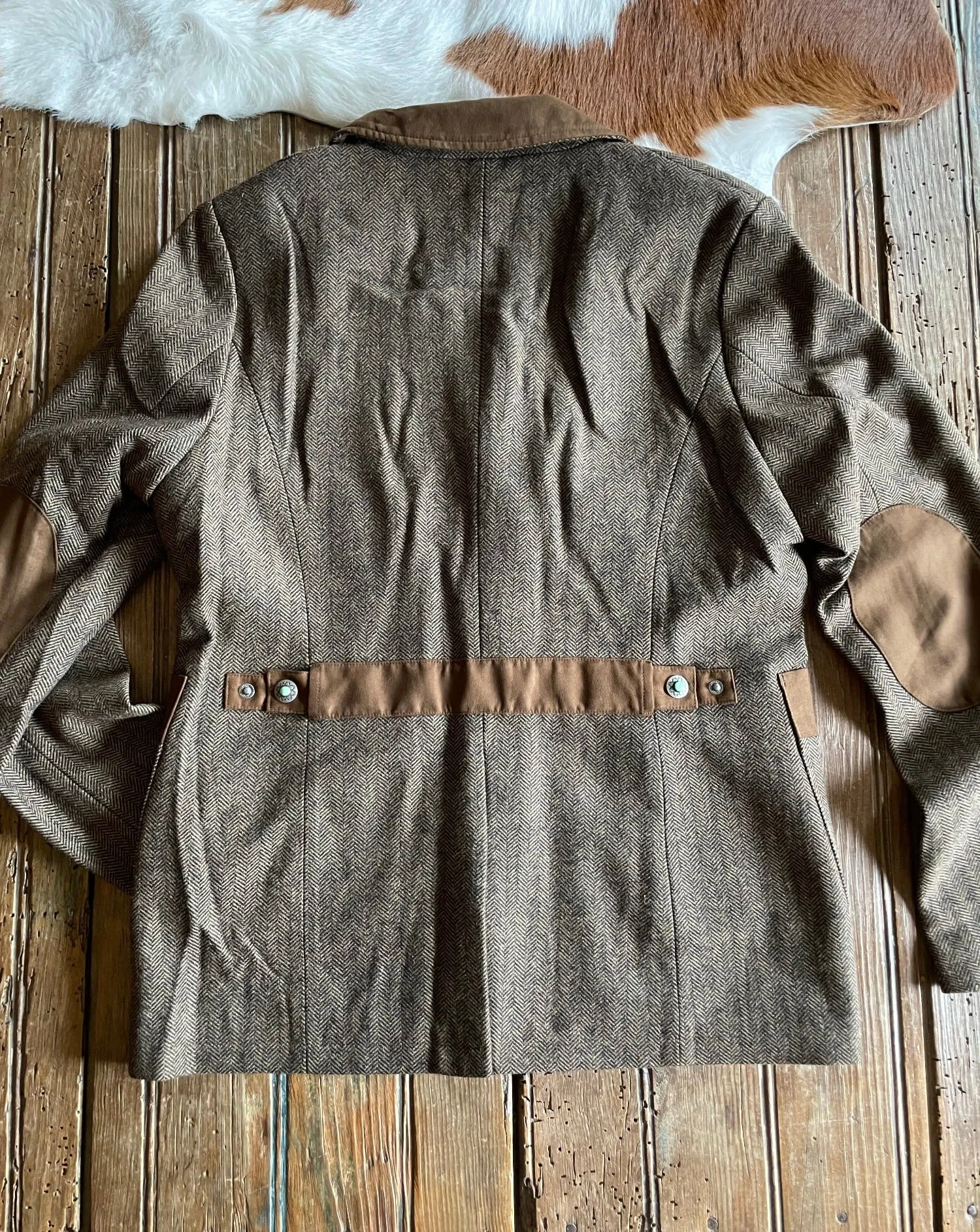 Katmai Blazer (Tan Herringbone)