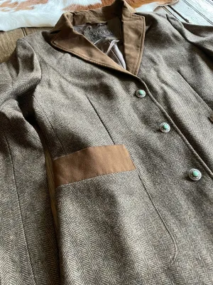 Katmai Blazer (Tan Herringbone)