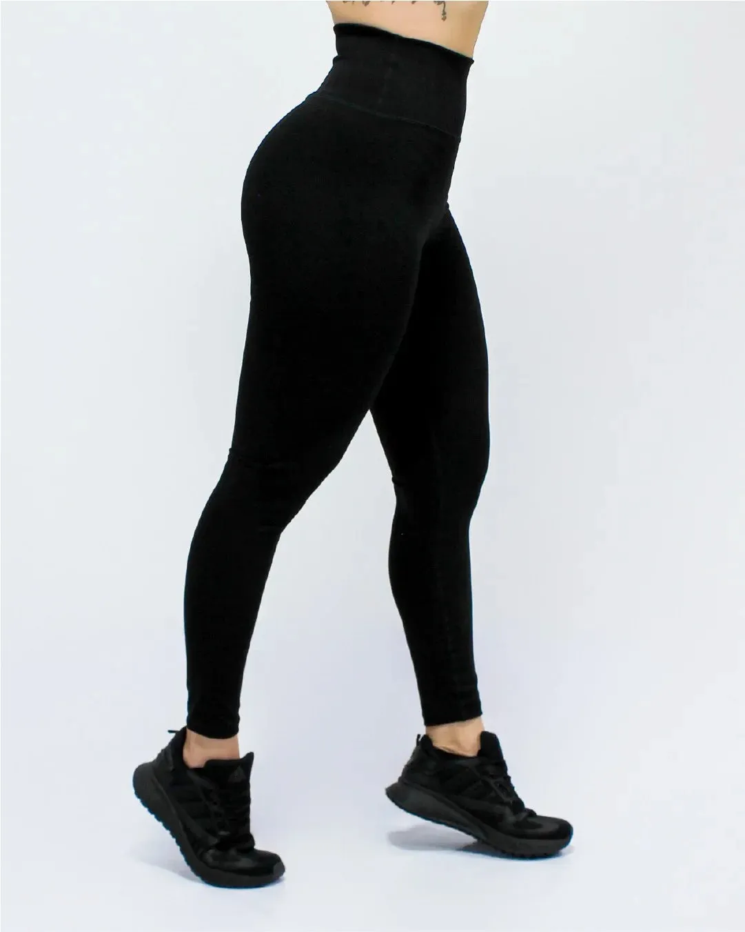 Leggins Black LR Moldeador  Tela Gruesa