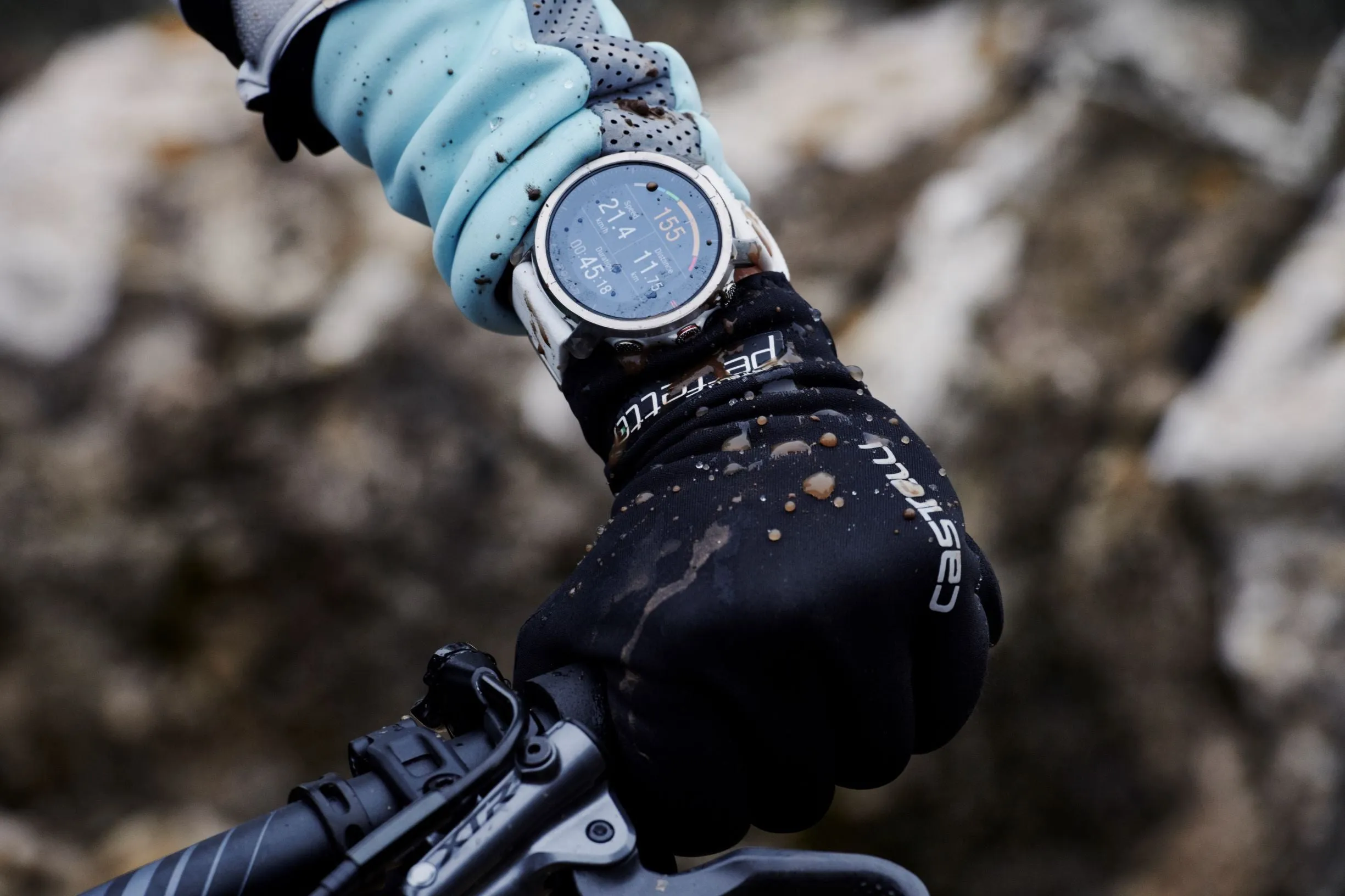 POLAR Grit X (Black - Medium/Large) for ChooseHealthy