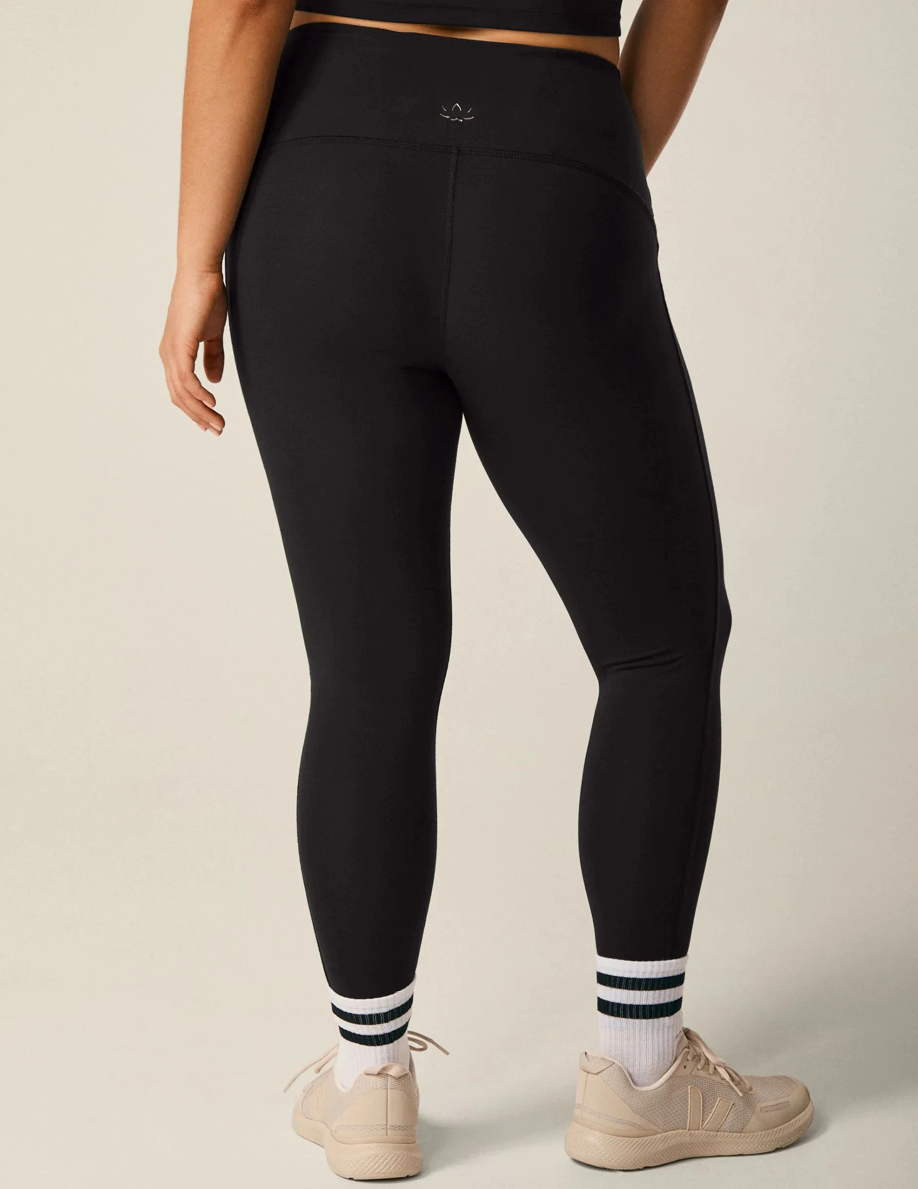 POWERBEYOND™ Strive Midi Legging