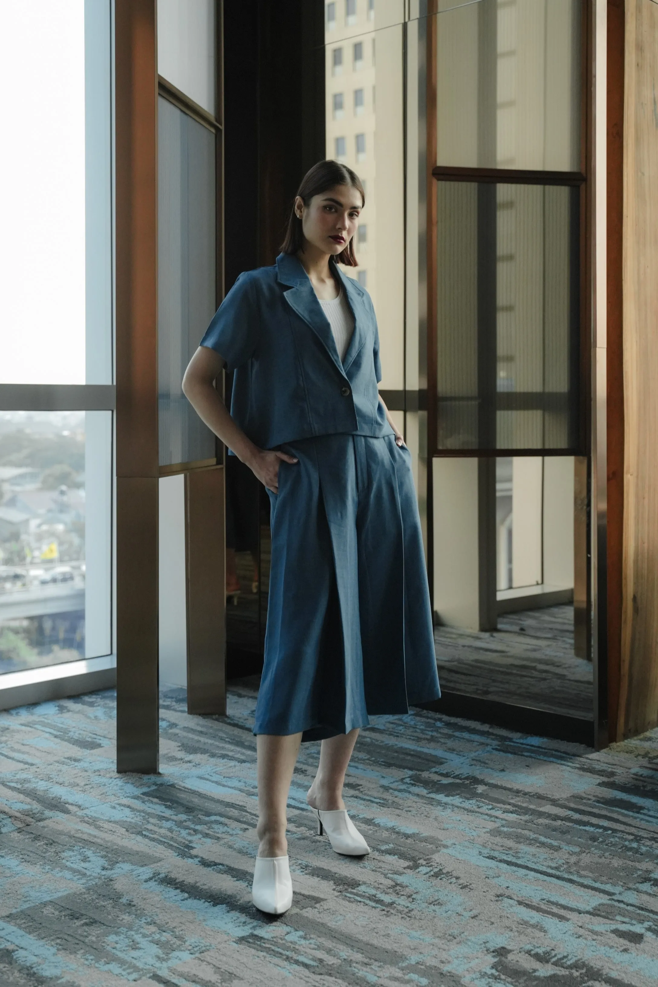 REESE BLAZER IN MIDNIGHT SAPHIRE