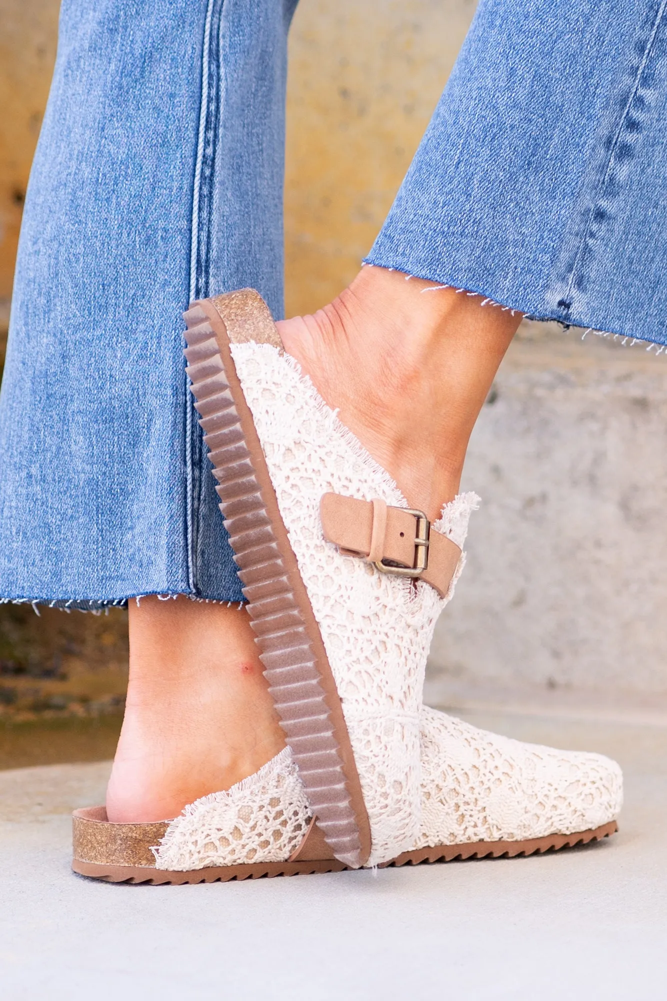 Shilo Lace Slides - Cream