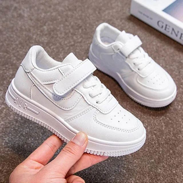 Sports Shoes