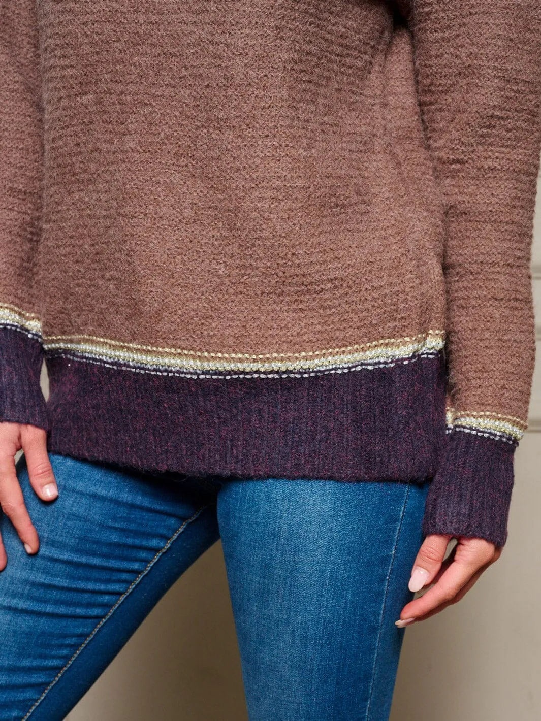 WOMEN'S LONG SLEEVE COLORBLOCK PULLOVER SWEATER