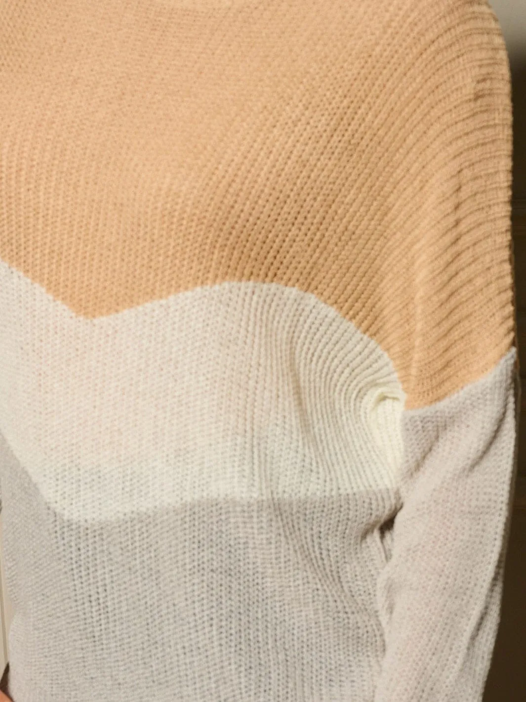 WOMEN'S LONG SLEEVE COLORBLOCK PULLOVER SWEATER