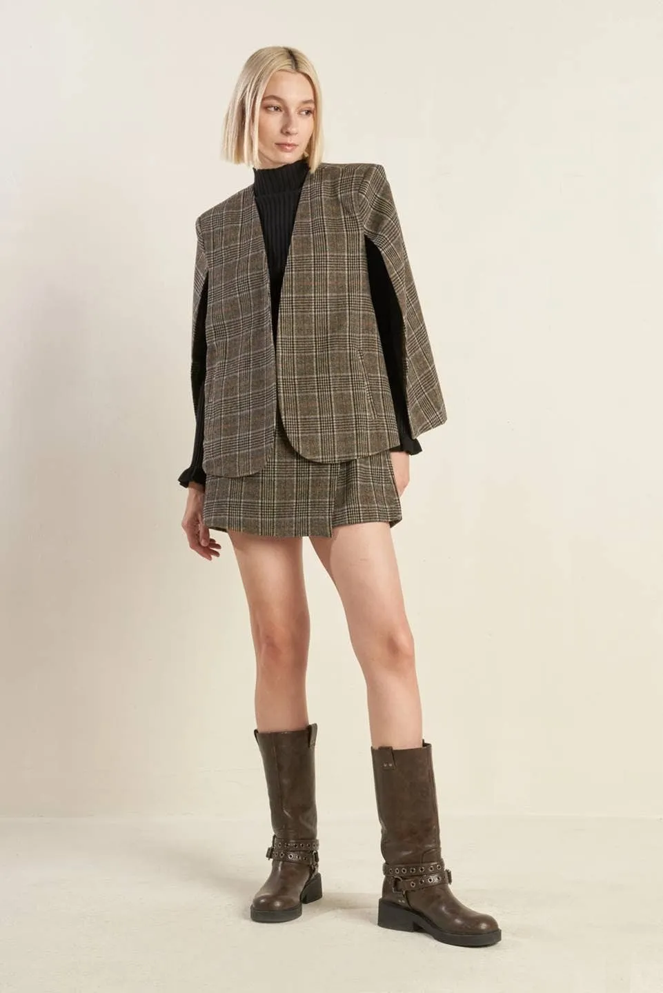 Woolen Plaid Capelet