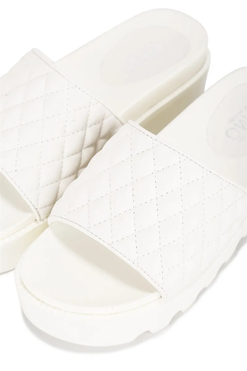 ZELLE MORE TO GIVE PLATFORM SLIDES-WHITE